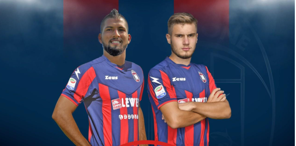 包含贝内文托客场击败对手，提升排名至前十的词条