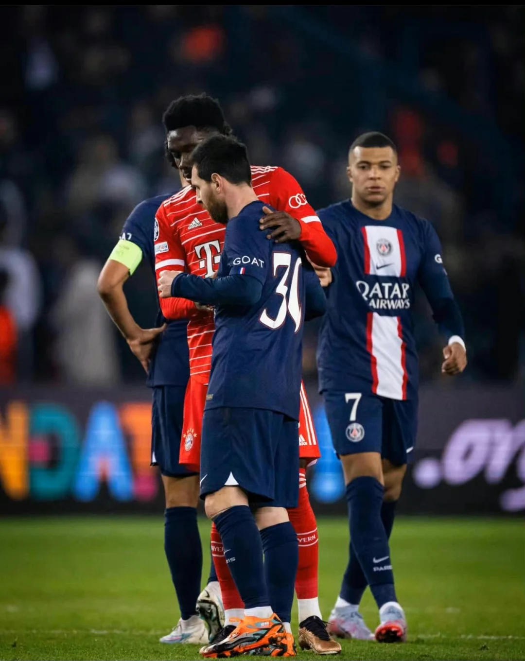 莎拉波娃在巴黎圣日耳曼比赛中惊艳表现，状态火爆引发热议！的简单介绍